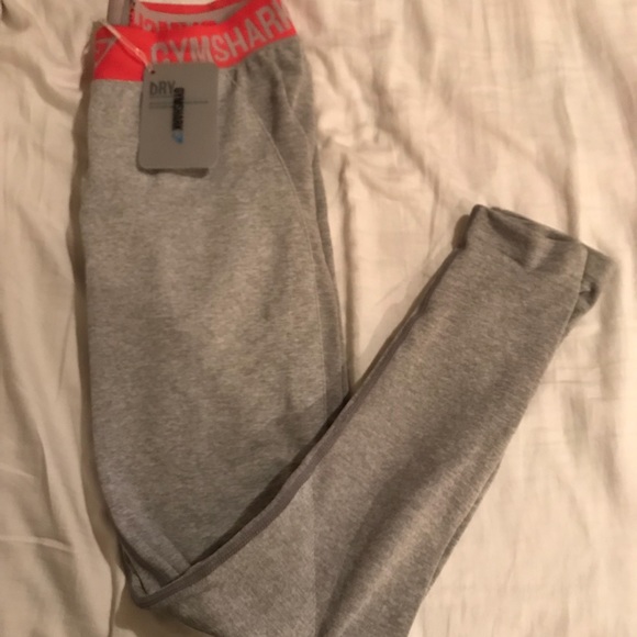 Gymshark Pants - medium light grey and pink gymshark leggings